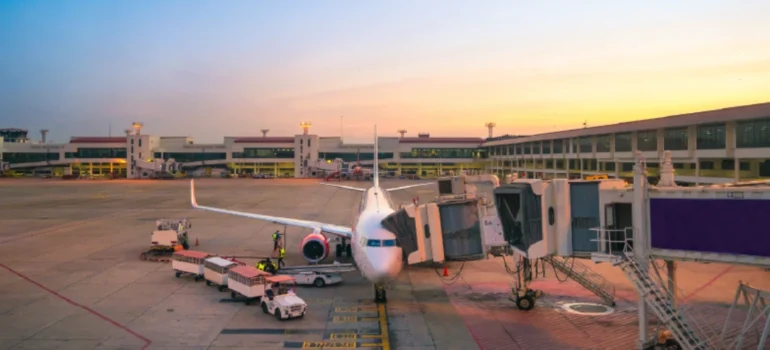 Complete Guide to Ahmedabad Airport & Best Taxi Services in Ahmedabad